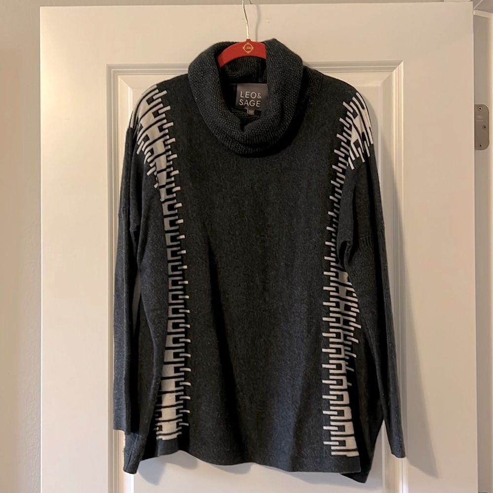 Leo & Sage print Sweater